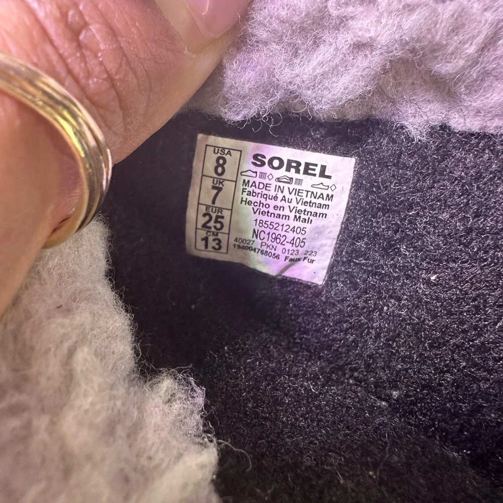 Sorel Navy and Black Snow Boots